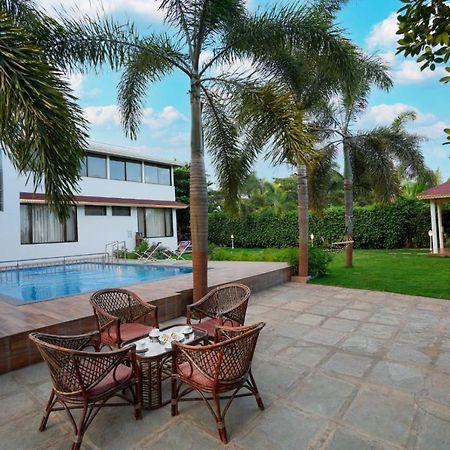 Villa White Coco House 4Bhk Nashik Exterior foto
