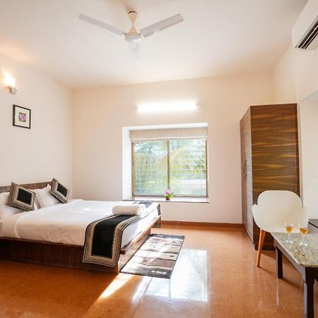 Villa White Coco House 4Bhk Nashik Exterior foto