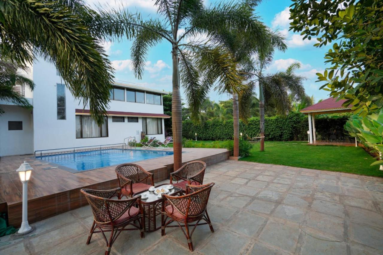 Villa White Coco House 4Bhk Nashik Exterior foto